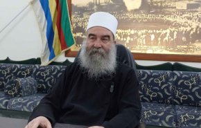 شاهد.. الزعيم الروحي للدروز يتهم الإدارة السورية بالتطرف