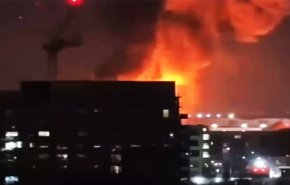 بالفيديو.. إغلاق مطار هيثرو-لندن بسبب حريق وانقطاع كهربائي واسع