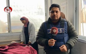 كاميرا العالم تنقل معاناة شابة فلسطينية اصيبت بالشلل خلال العدوان