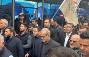 الرئيس بزشكيان يشارك في مسيرات يوم القدس بطهران