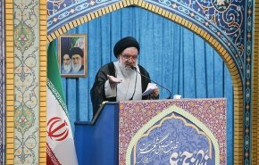 خطيب جمعة طهران يصف مسيرة يوم القدس بالتجلي للوحدة