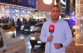 العراقيون يتوافدون على المراقد المقدسة لتبادل التهاني والدعاء فيها