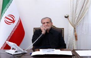 بزشكيان للمشاط: الوحدة تحمي الأمة الإسلامية من ظلم الأعداء