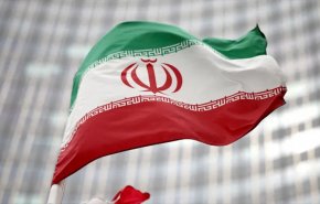 طهران: الضغوط الأمريكية مخطط هيمنة.. وموسكو تقدم جسرا دبلوماسيا