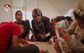 ايمان؛ أم فلسطينية ترقد جنب اطفالها: 