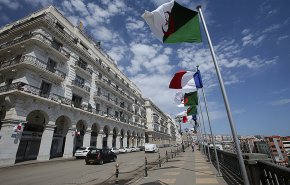 باريس بصدد اتخاذ اجراءات فورية اذا طردت الجزائر 12 من دبلوماسييها