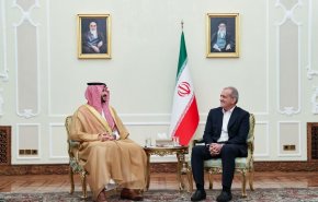 بزشكيان: يمكن لإيران والسعودية حل العديد من مشاكل المنطقة
