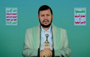 السيد الحوثي: نقف جنباً إلى جنب مع حزب الله ضد أي تصعيد عدواني
