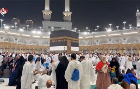شاهد: أكثر من 85 ألف حاج إيراني يؤدون فريضة الحج لهذا العام