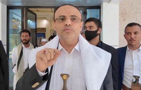 المشاط يتوعد الاحتلال الإسرائيلي من وسط مطار صنعاء الدولي + فيديو
