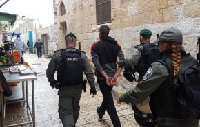 الإحتلال يشن حملة اقتحامات واعتقالات في الضفة والقدس
