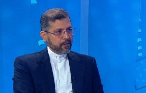 خطيب زاده: واشنطن بعثت لطهران الرسائل لوقف الحرب
