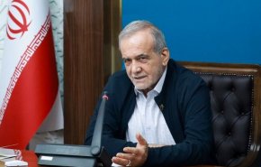 الرئيس الإيراني يدعو إلى تسريع تنفيذ الاتفاقات مع فنزويلا