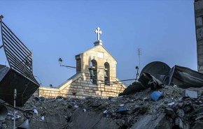 تفاصيل الهجوم الإسرائيلي الوحشي على كنيسة العائلة المقدسة بغزة!  