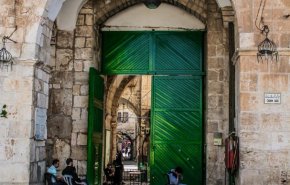 الاحتلال يصدر قرارا بالاستيلاء على عقارات باب السلسلة بالقدس المحتلة