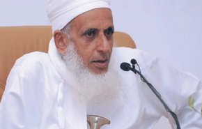 مفتي عُمان يجدّد التحية لليمن ويؤكّـد: حطَّموا كل أُسطورة وردُّوا الأعداء على أدبارهم
