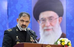 الأدميرال إيراني: العدو يسعى للنفوذ عبر الحرب المركّبة