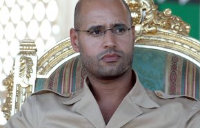 القذافي يعلق على سجن الرئيس الفرنسي الاسبق