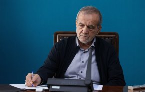 بزشكيان يهنئ عون بعيد الاستقلال ويؤكد دعم ايران الثابت للبنان
