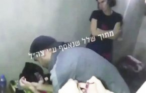 شاهد.. لقطات من داخل الأنفاق تنسف رواية الاحتلال بشأن إساءة معاملة الأسرى