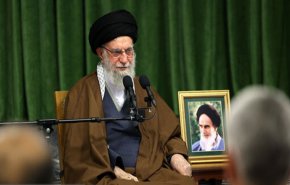 قائد الثورة: إيران تمتلك العديد من الجوانب الايجابية رغم التحديات