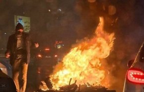 ايران..شهداء في قم ومشهد وفارس واعتقال 200 من قادة الشغب