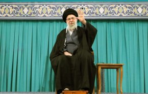 قائد الثورة: نعتبر ترامب مجرما بسبب الأضرار التي ألحقها بالشعب الإيراني
