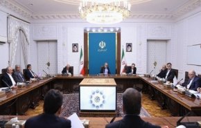 الرئيس الإيراني يُصدر توجيها برفع القيود المفروضة على الإنترنت