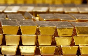 الذهب يتجاوز مستوی 5000 دولار