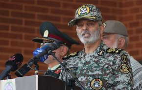 رئيس الأركان الإيراني:الأعداء يدركون عواقب أي مغامرة عسكرية