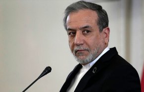 عراقجي: لا نخضع للتهديد ولا للأوامر