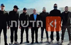 ميليشيا  'أبو شباب' تقوم بعمليات تفتيش الفلسطينيين عند معبر رفح
