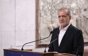 الرئيس الايراني: الأعداء يترقبون أزماتنا… ووحدتنا هي الرد