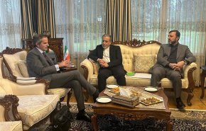 غروسي: مباحثات حاسمة مع عراقجي قبل جولة المفاوضات النووية