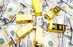 الذهب يرتفع مع تراجع الدولار وسط توترات الشرق الأوسط