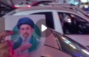 الشعب الايراني يبايع قائد الثورة