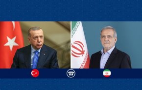 بزشكيان يعلق على ادعاءات بحدوث هجمات صاروخية ايرانية على تركيا
