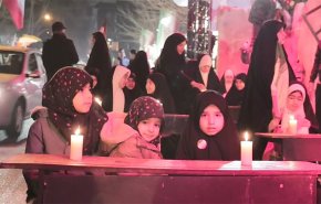 وقفة احتجاجية للأطفال تطالب بمحاسبة أمريكا والاحتلال على ارتكاب مجزرة ميناب
