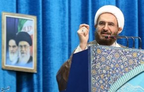 خطيب صلاة عيد الفطر بطهران: جبهة المقاومة متقدمة والنصر سيكون حليفا لها