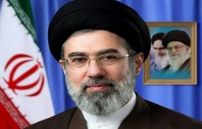 قائد الثورة الإسلامية: مسيرة مقاومة إيران وسيادتها البحرية ستستمر بقوة أكبر