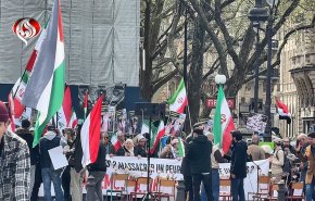 مظاهرات حاشدة في باريس تندد بالعدوان على إيران وتطالب بإنهائه