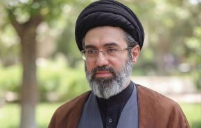 قائد الثورة الاسلامية يعزي باستشهاد كمال خرازي
