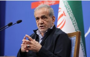 الرئيس الايراني يؤكد فشل رهانات الاعداء على إضعاف البلاد