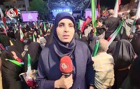 شاهد.. المسيرات الليلية في طهران تتحول إلى ملتقى ثقافي