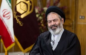 أول قافلة من الحجاج الايرانيين تتوجه الى الديار المقدسة