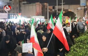 تجمعات شعبية في أهواز تؤكد الوحدة والولاء للوطن ضد تهديدات العدو 