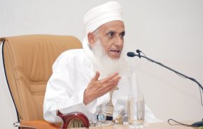 مفتي عُمان يدعو المسلمين إلى دعم إيران وغزة
