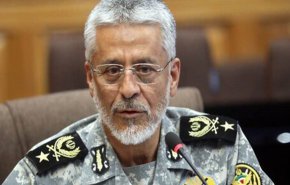 رئيس أركان الجيش الايراني: أمريكا ستخسر في الحرب مع إيران
