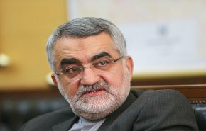 بروجردي: لن نتنازل عن سيادتنا بمضيق هرمز وحقوقنا النووية لا علاقة لها بأمريكا