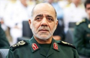 قائد مقر خاتم الأنبياء يحذر الأعداء من ارتكاب أي خطأ جديد ويتوعدهم برد أشد
